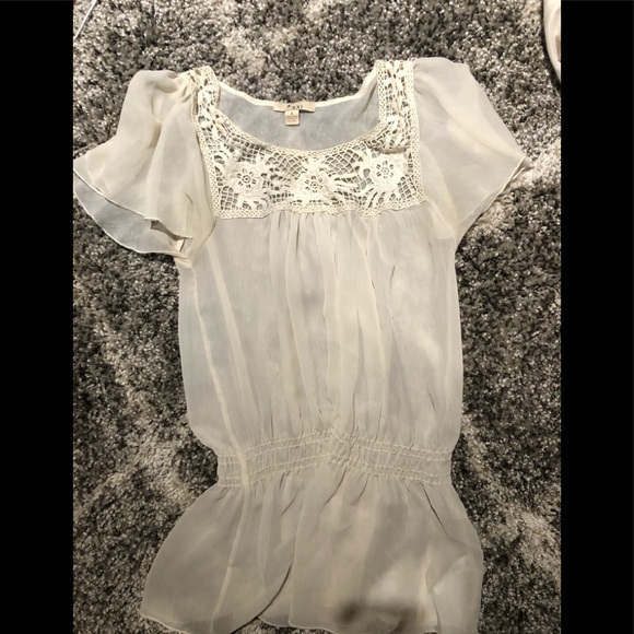 Forever 21 Tops - Cute Top